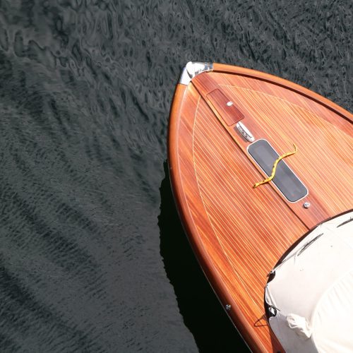 What Size Boat Requires a License: Navigating Legal Waters For Beginners